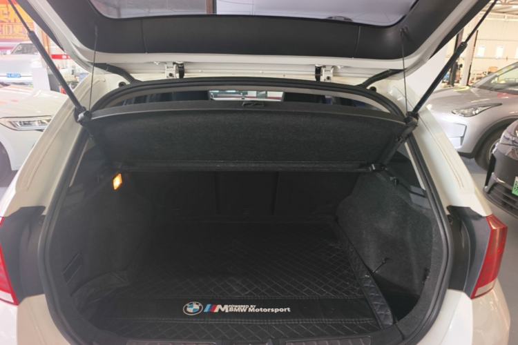 Used BMW X1 2014 xDrive20i Sports Design Package Trunk