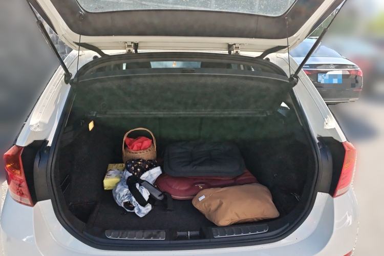 Used BMW X1 2014 sDrive18i Fashion Model Trunk