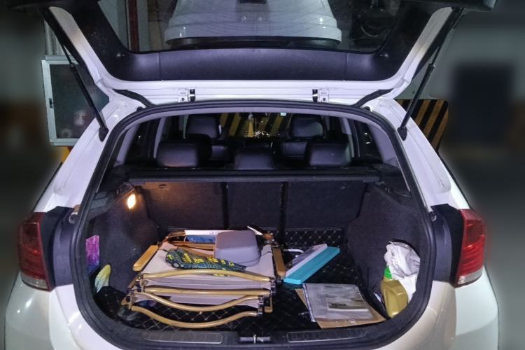 Used BMW X1 2014 sDrive18i Fashion Model Trunk