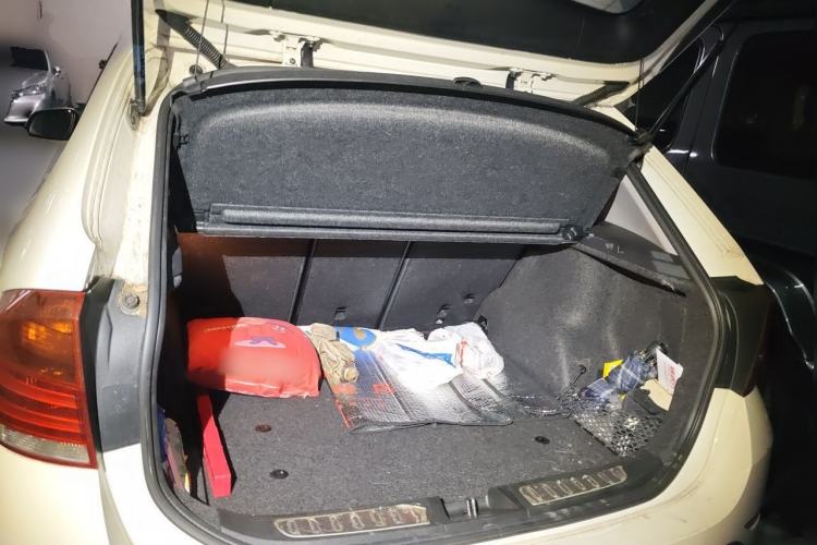Used BMW X1 2014 sDrive18i Fashion Model Trunk
