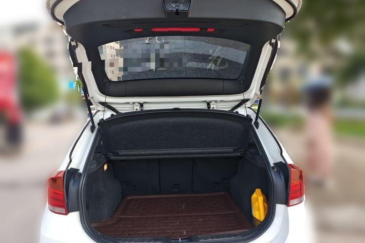 Used BMW X1 2014 sDrive18i Fashion Model Trunk