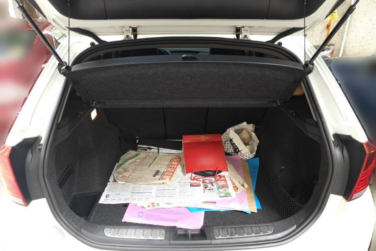 Used BMW X1 2014 sDrive18i Fashion Model Trunk