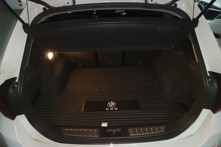 Used BMW X1 2014 sDrive18i Fashion Model Trunk