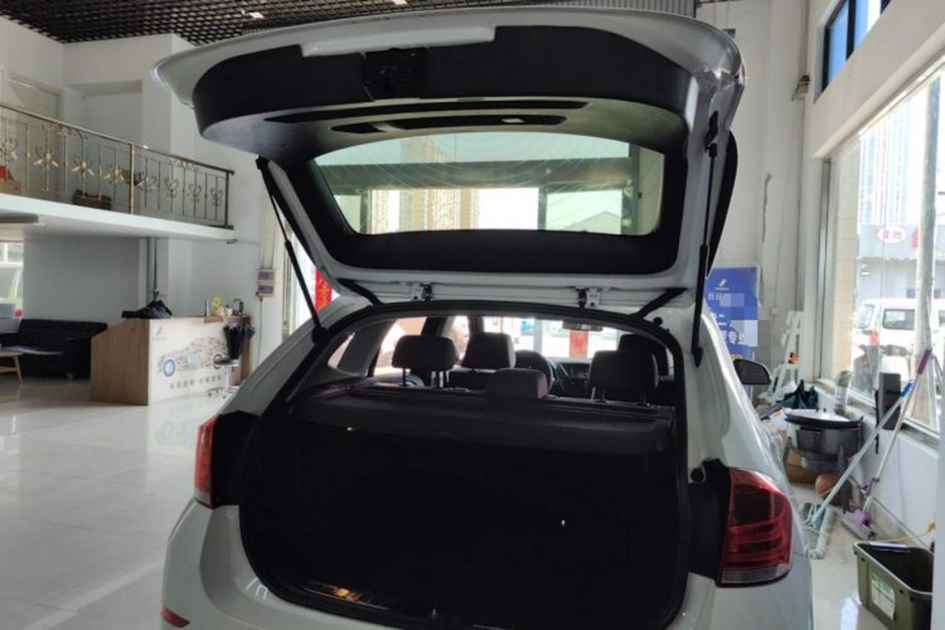 Used BMW X1 2014 sDrive18i Leading Model Trunk