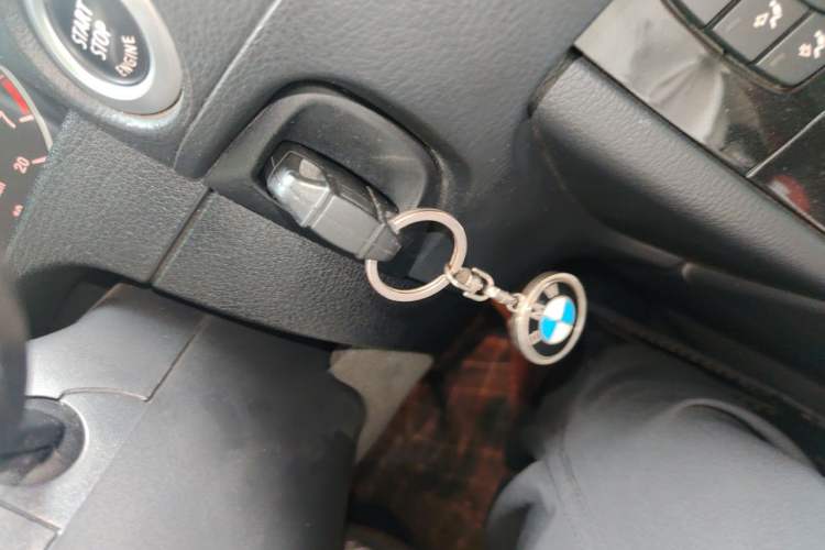 Used BMW X1 2014 sDrive18i Leading Model Vehicle Key