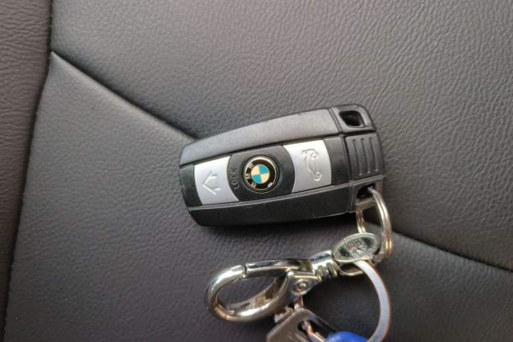 Used BMW X1 2014 sDrive18i Fashion Model Vehicle Key