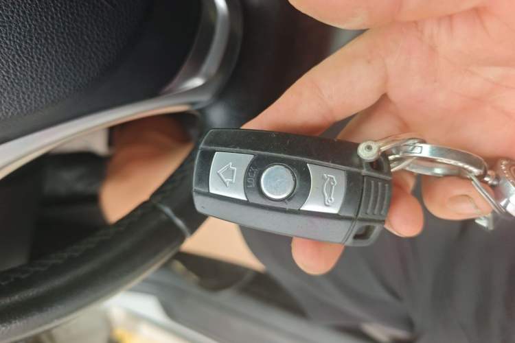 Used BMW X1 2014 sDrive18i Fashion Model Vehicle Key