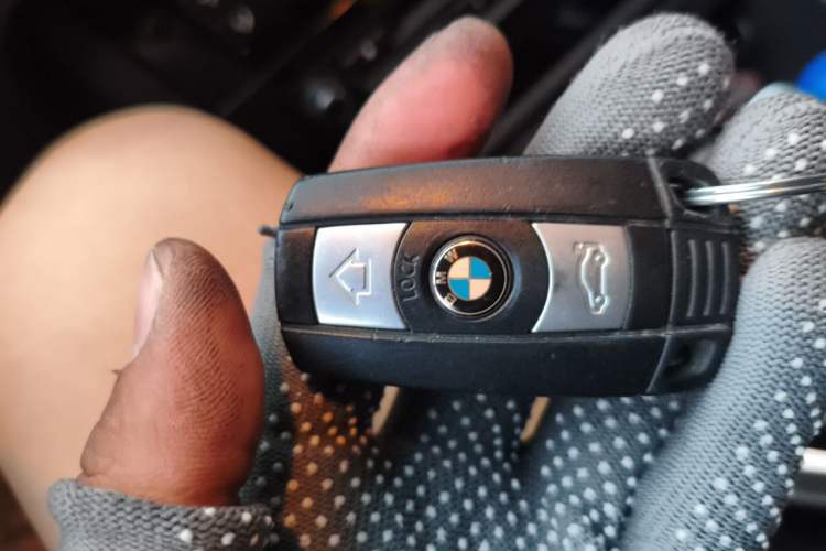 Used BMW X1 2014 xDrive20i Sports Design Package Vehicle Key