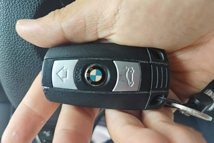 Used BMW X1 2014 sDrive18i Fashion Model Vehicle Key