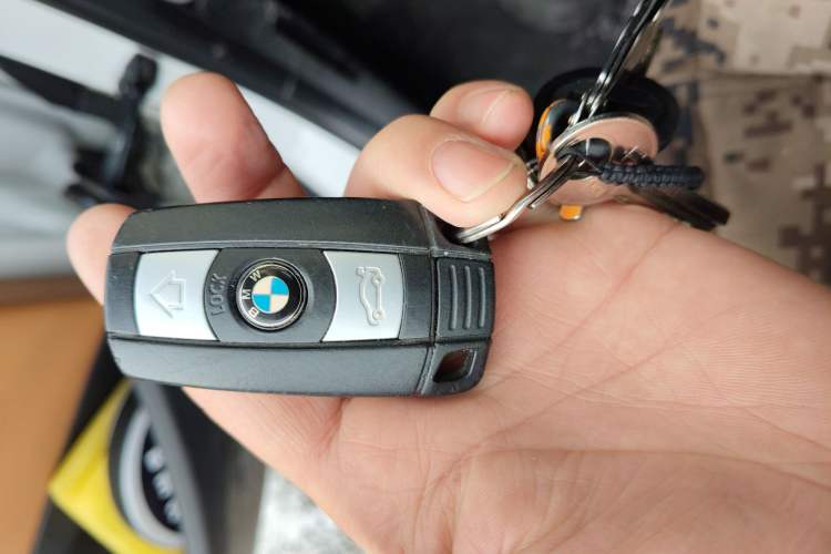 Used BMW X1 2014 sDrive18i Fashion Model Vehicle Key