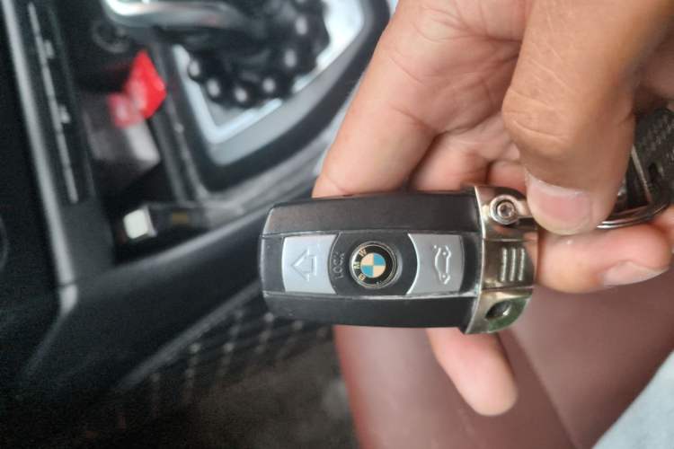 Used BMW X1 2014 sDrive18i Fashion Model Vehicle Key