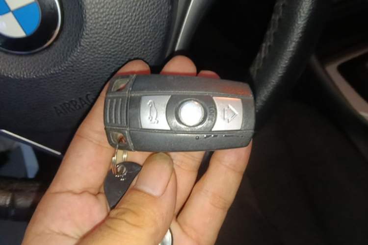 Used BMW X1 2014 sDrive18i Fashion Model Vehicle Key