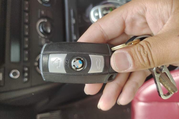 Used BMW X1 2014 sDrive18i Fashion Model Vehicle Key