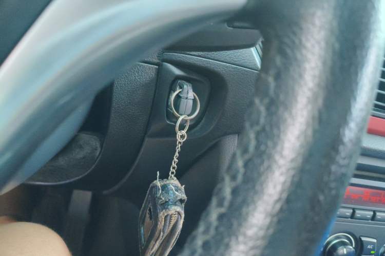 Used BMW X1 2014 sDrive18i Fashion Model Vehicle Key