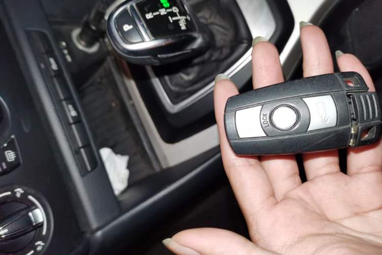 Used BMW X1 2014 sDrive18i Fashion Model Vehicle Key