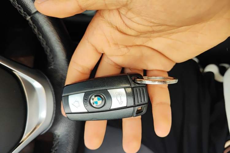 Used BMW X1 2014 sDrive18i Leading Model Vehicle Key