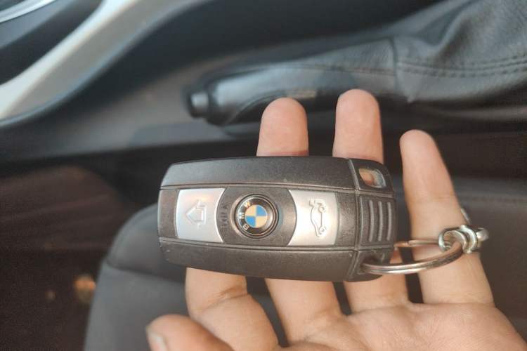 Used BMW X1 2014 sDrive18i Fashion Model Vehicle Key