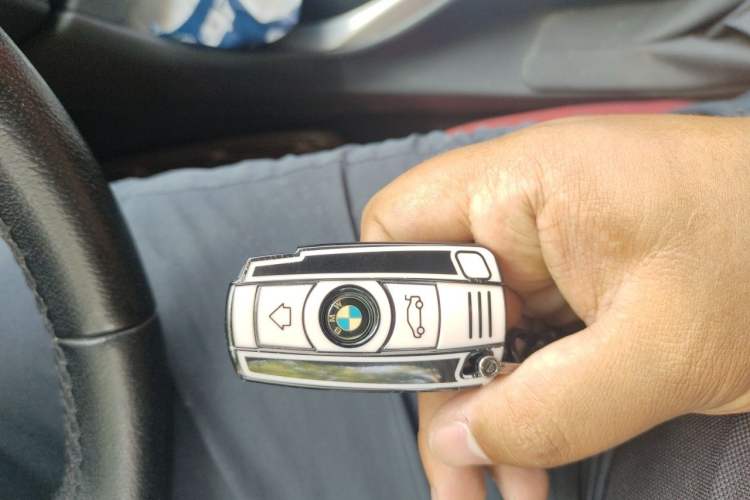 Used BMW X1 2014 sDrive18i Fashion Model Vehicle Key