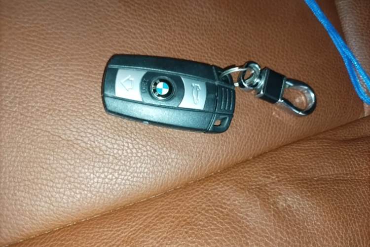Used BMW X1 2014 sDrive18i Fashion Model Vehicle Key
