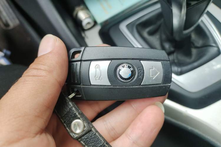 Used BMW X1 2014 sDrive18i Fashion Model Vehicle Key