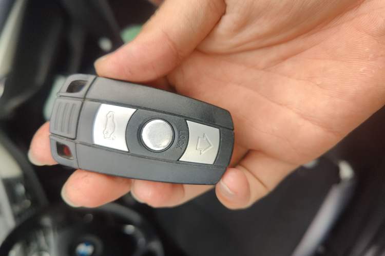 Used BMW X1 2014 sDrive18i Fashion Model Vehicle Key