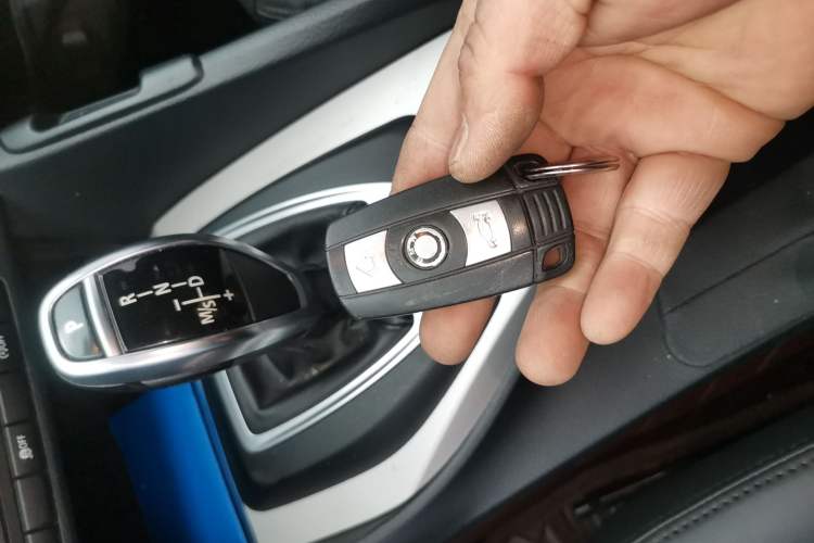 Used BMW X1 2014 sDrive18i Fashion Model Vehicle Key