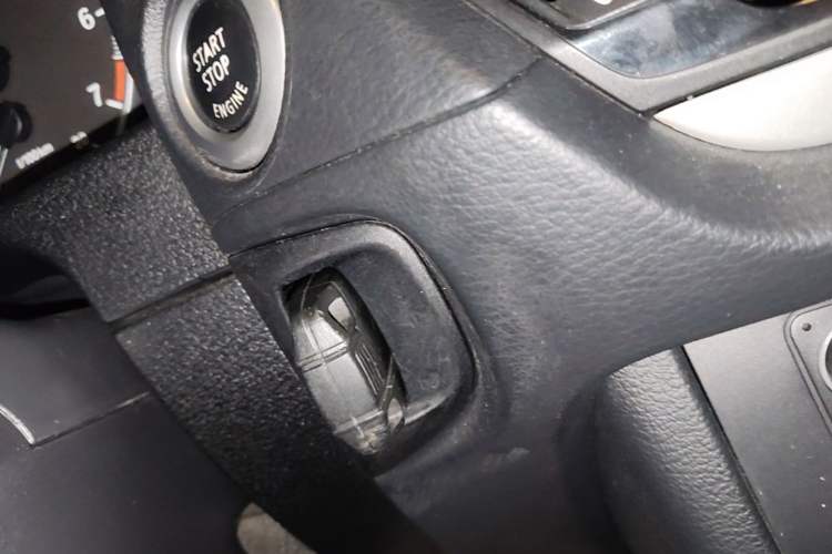 Used BMW X1 2014 sDrive18i Fashion Model Vehicle Key