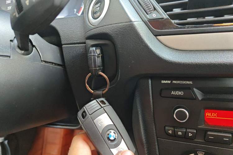 Used BMW X1 2014 sDrive18i Fashion Model Vehicle Key