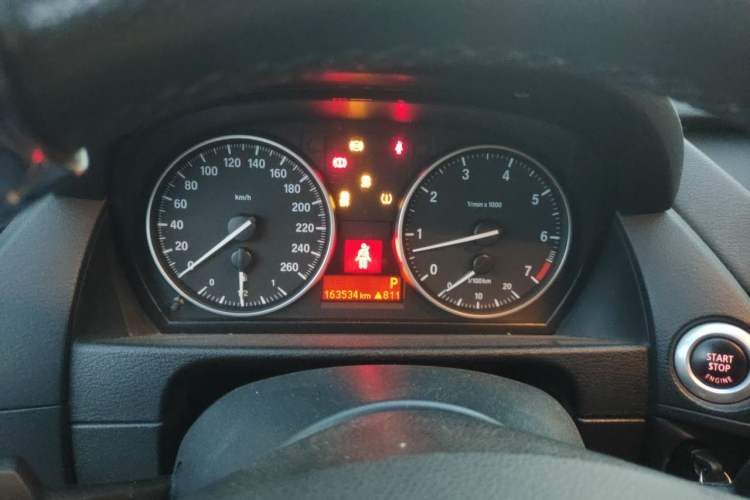 Used BMW X1 2014 sDrive18i Fashion Model Instrument Cluster