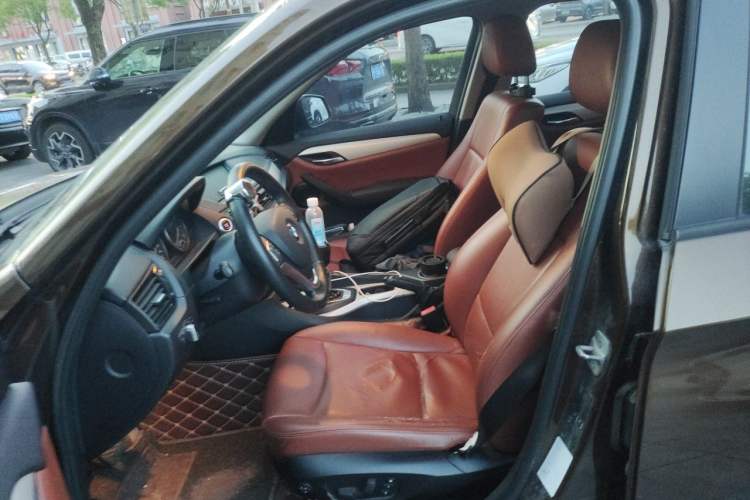 Used BMW X1 2014 sDrive18i Fashion Model Left Front Seat