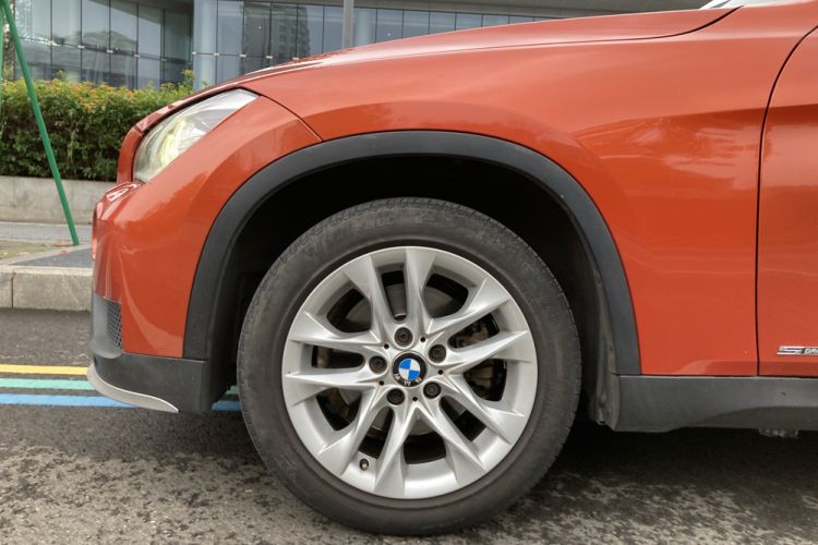 Used BMW X1 2014 sDrive18i Leading Model Left Front Wheel Hub