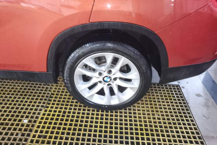 Used BMW X1 2014 sDrive18i Leading Model Left Rear Wheel Hub