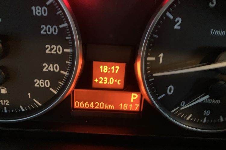 Used BMW X1 2014 sDrive18i Leading Model Odometer Close Up