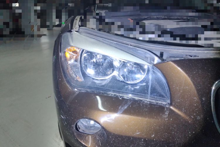 Used BMW X1 2014 sDrive18i Fashion Model Right Front Headlight