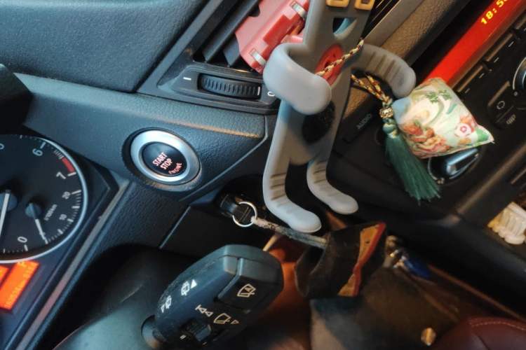 Used BMW X1 2014 sDrive18i Fashion Model Vehicle Key