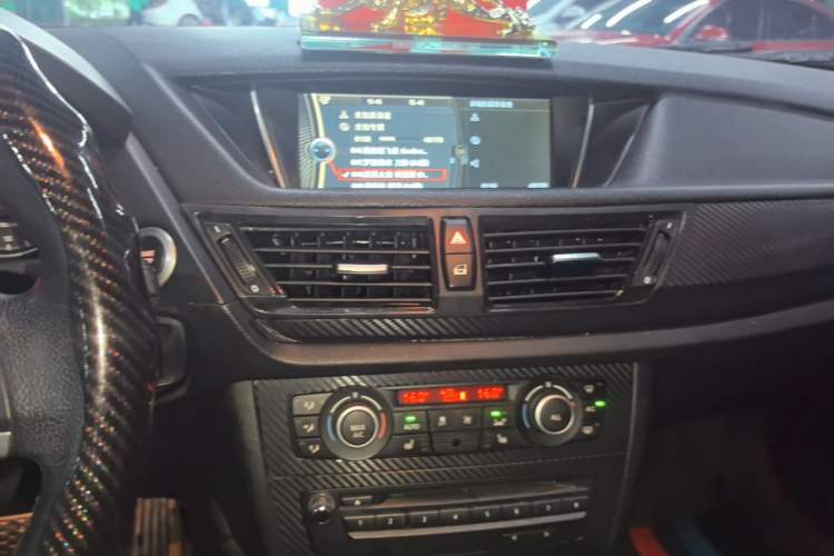 Used BMW X1 2015 sDrive18i Leading Edition Audio And AC Panel