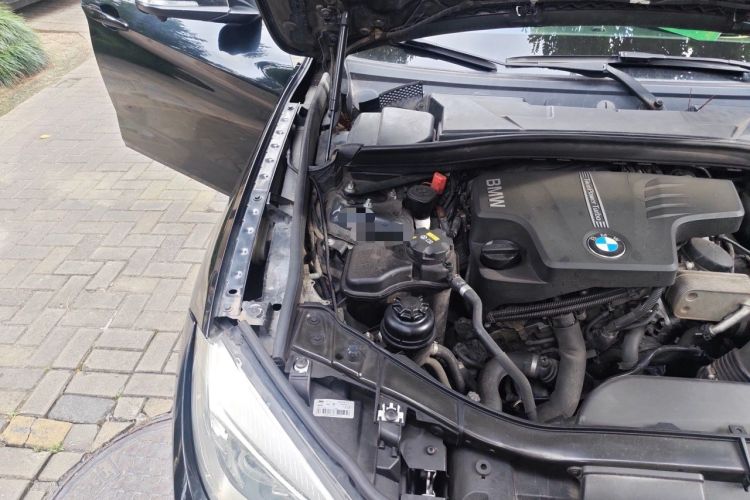 Used BMW X1 2015 xDrive20i Fashion Model Engine Bay Right