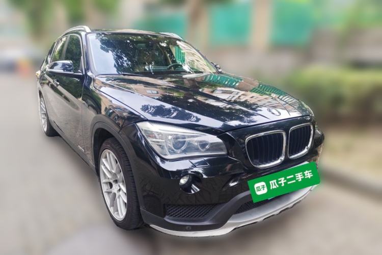 Used BMW X1 2015 xDrive20i Fashion Model Front Right 45 Deg