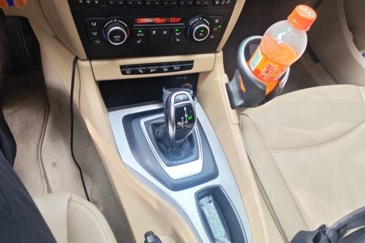 Used BMW X1 2015 xDrive20i Fashion Model Gear Lever