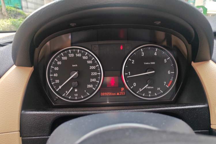 Used BMW X1 2015 xDrive20i Fashion Model Instrument Cluster