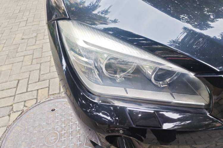 Used BMW X1 2015 xDrive20i Fashion Model Right Front Headlight