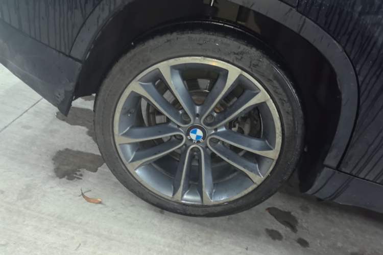 Used BMW X1 2015 sDrive18i Leading Edition Right Rear Wheel Hub