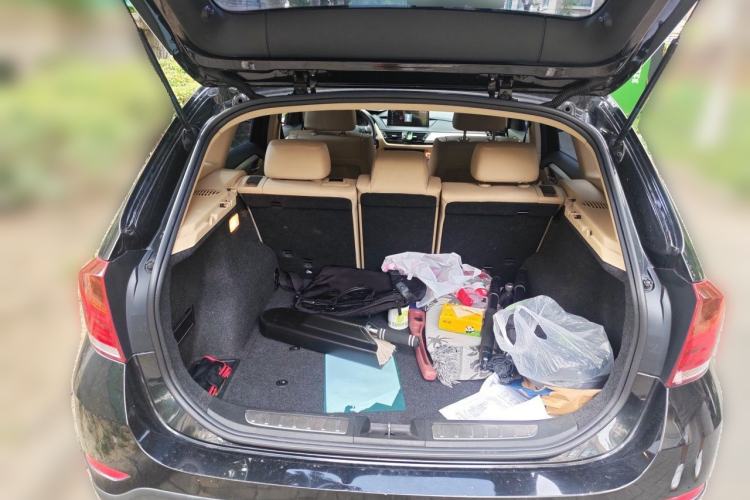 Used BMW X1 2015 xDrive20i Fashion Model Trunk