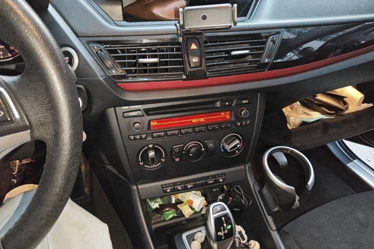Used BMW X1 2015 sDrive18i Fashion Upgrade Edition Audio And AC Panel