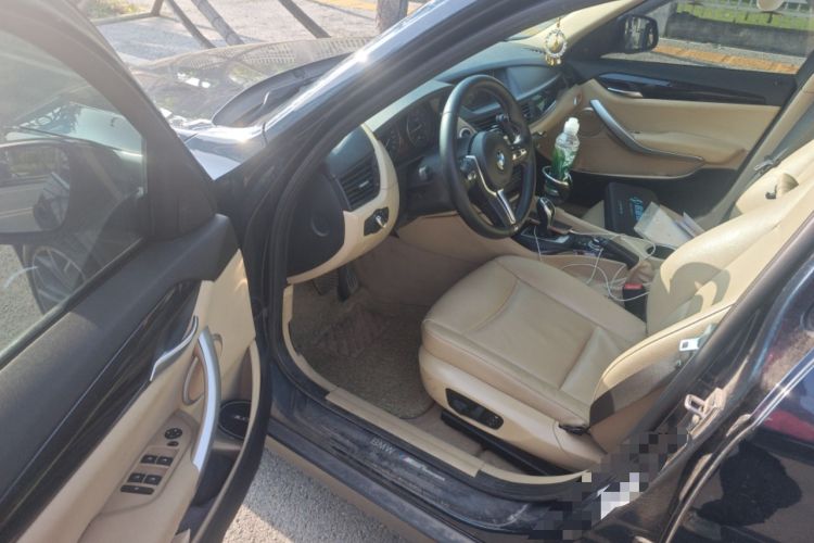Used BMW X1 2015 xDrive20i Fashion Upgrade Edition Driver Seat