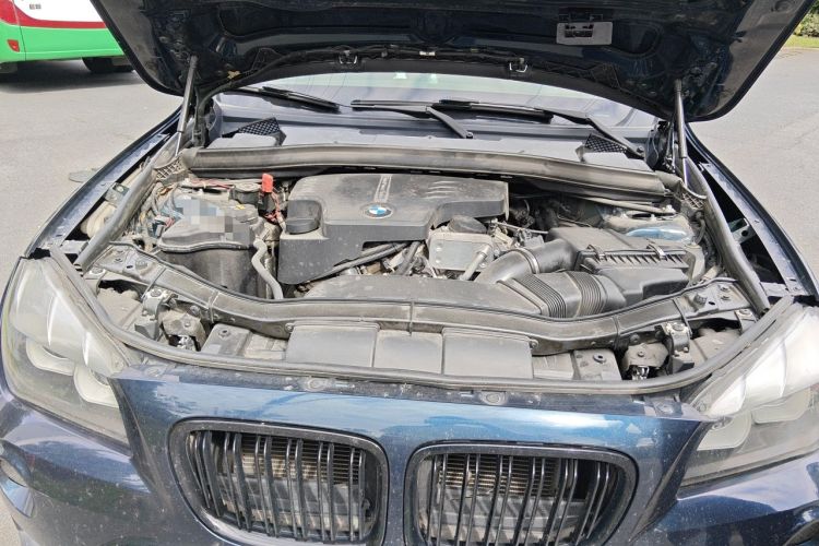 Used BMW X1 2015 sDrive18i Fashion Upgrade Edition Engine Bay