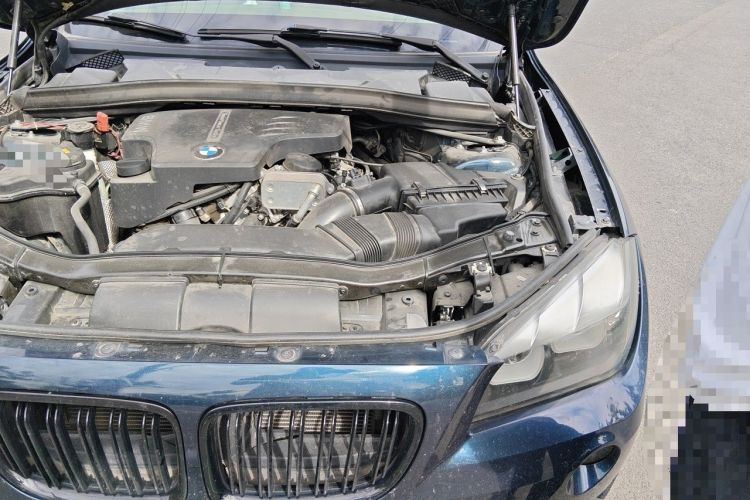 Used BMW X1 2015 sDrive18i Fashion Upgrade Edition Engine Bay Left