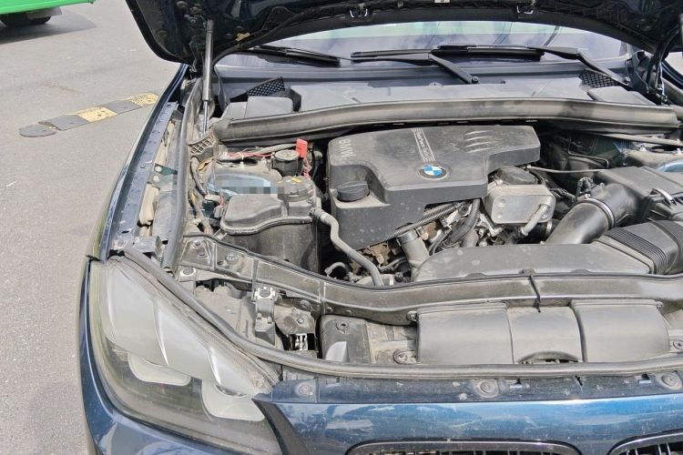 Used BMW X1 2015 sDrive18i Fashion Upgrade Edition Engine Bay Right
