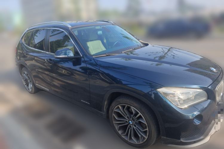 Used BMW X1 2015 xDrive20i Fashion Upgrade Edition Front Right 45 Deg