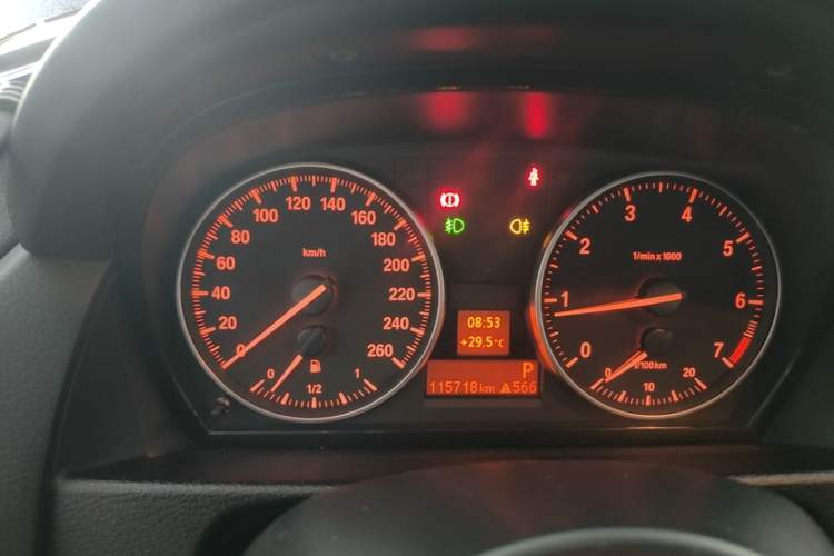 Used BMW X1 2015 sDrive18i Fashion Upgrade Edition Instrument Cluster